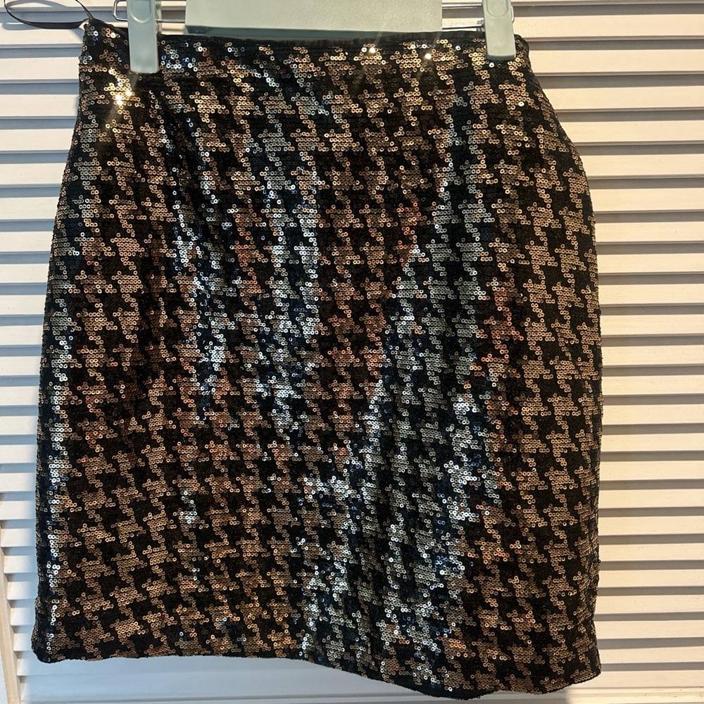 Bagatelle Black and Gold Sequin Pencil Skirt